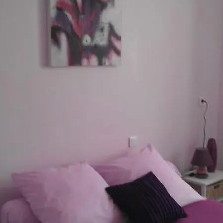 La Vieille ホテル 2*